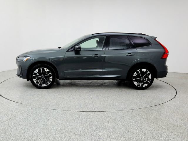 New 2026 Volvo XC60 B5 Plus w/ Climate Package image 8