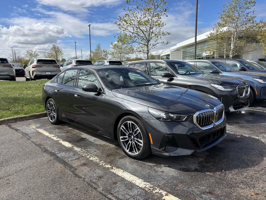 New 2026 BMW 530i xDrive w/ M Sport Package