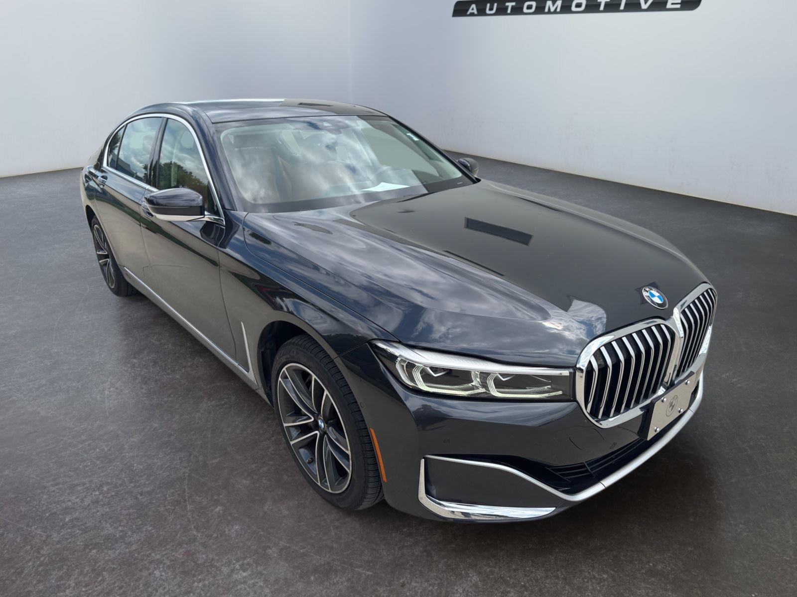 Used 2022 BMW 750Li xDrive AWD/4WD image 11