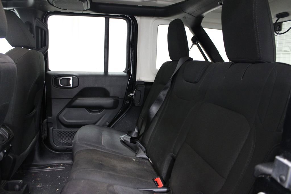 Used 2023 Jeep Wrangler Sahara image 19