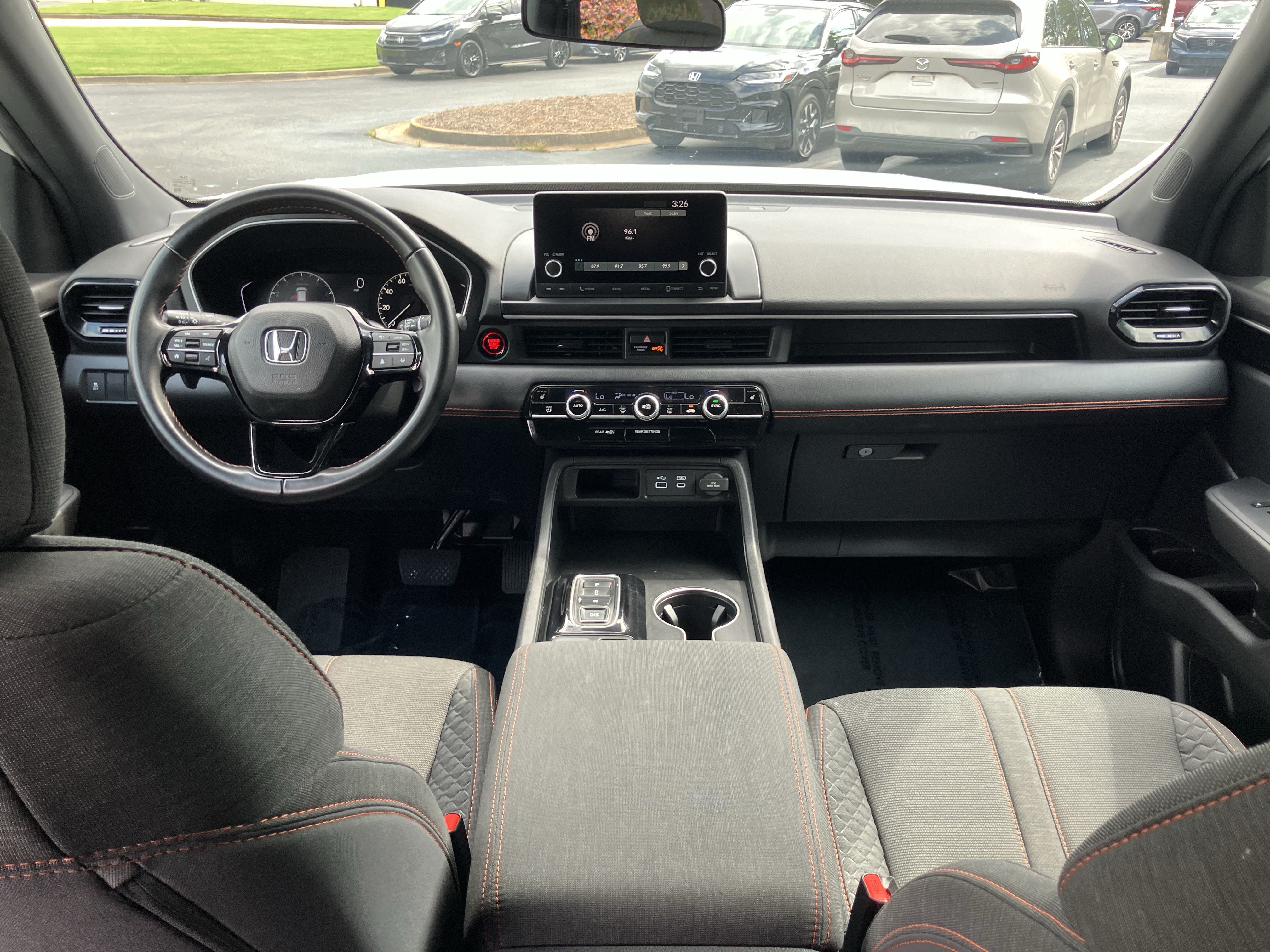 Certified 2025 Honda Pilot Sport image 32