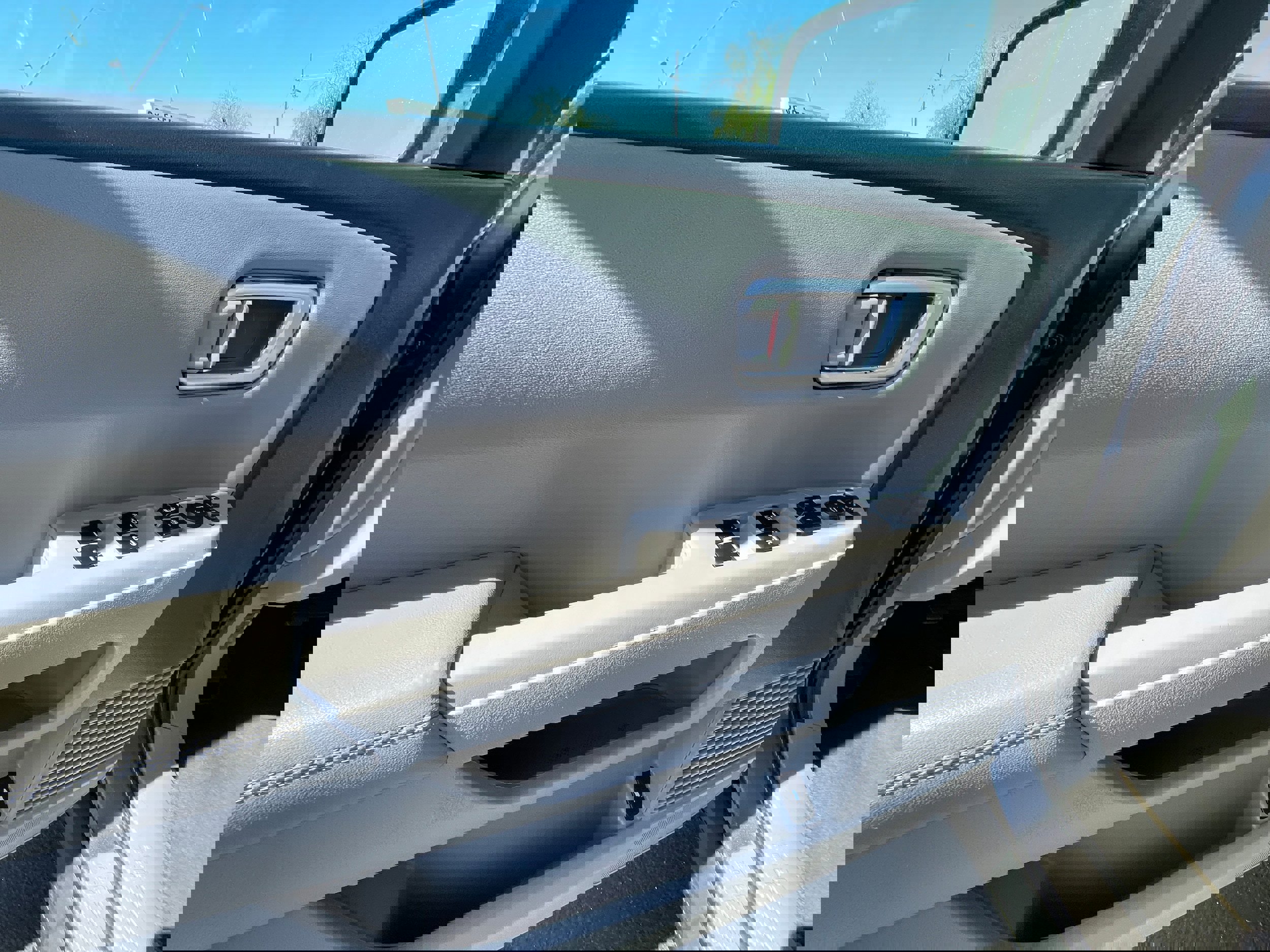 Used 2014 Honda Pilot EX-L image 11