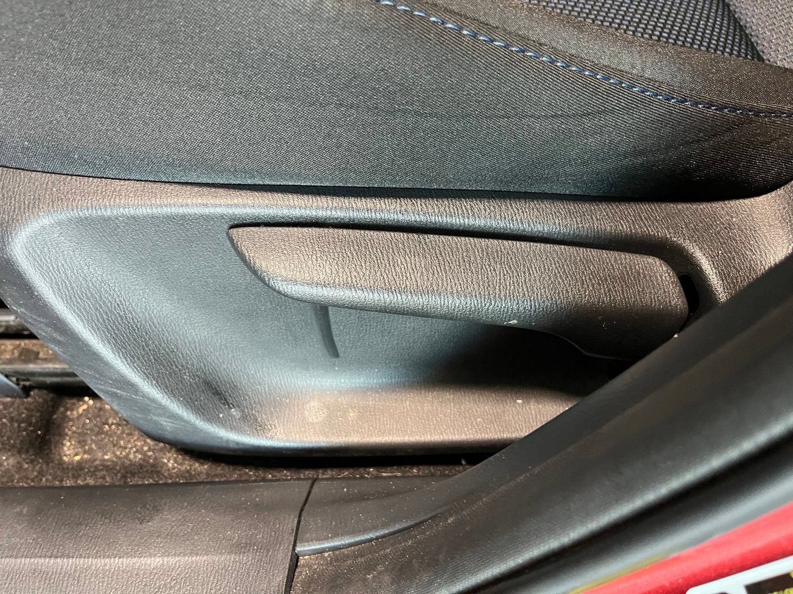 Used 2020 Toyota Yaris LE FWD image 17