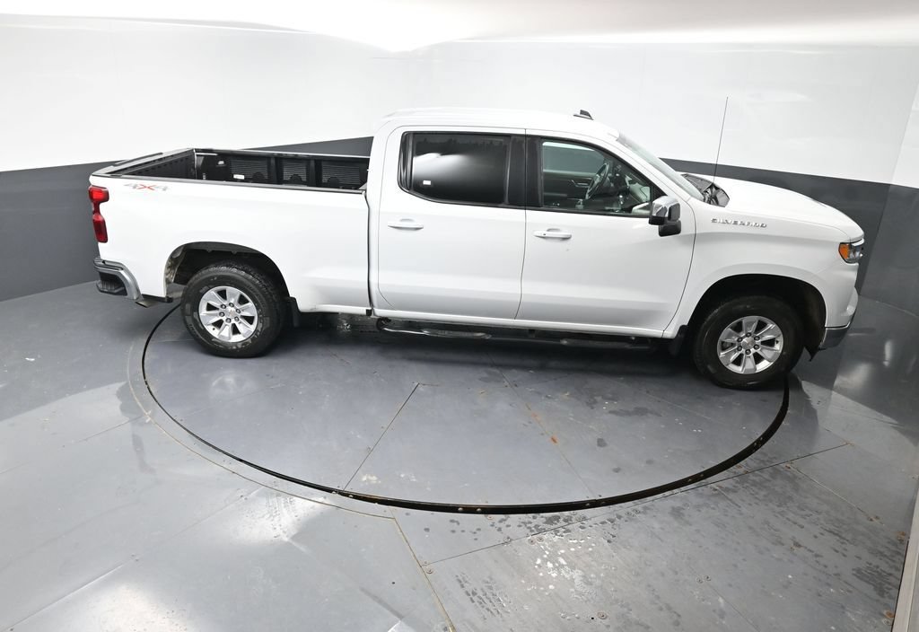 Used 2025 Chevrolet Silverado 1500 LT w/ Work Truck Package AWD/4WD image 15
