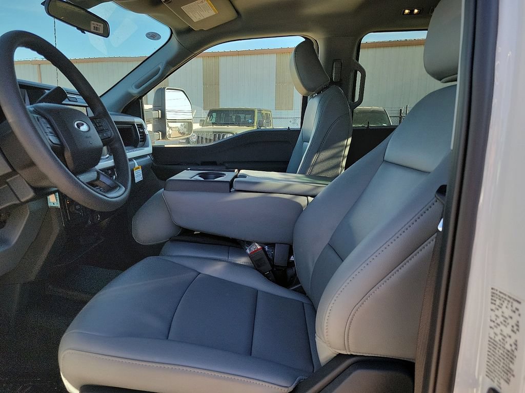 New 2026 Ford F350 XL w/ XL Chrome Package AWD/4WD image 19