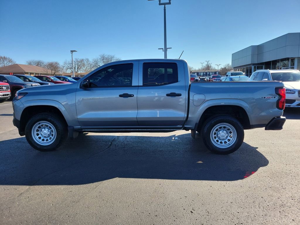 Used 2024 Chevrolet Colorado W/T w/ Safety Package image 7