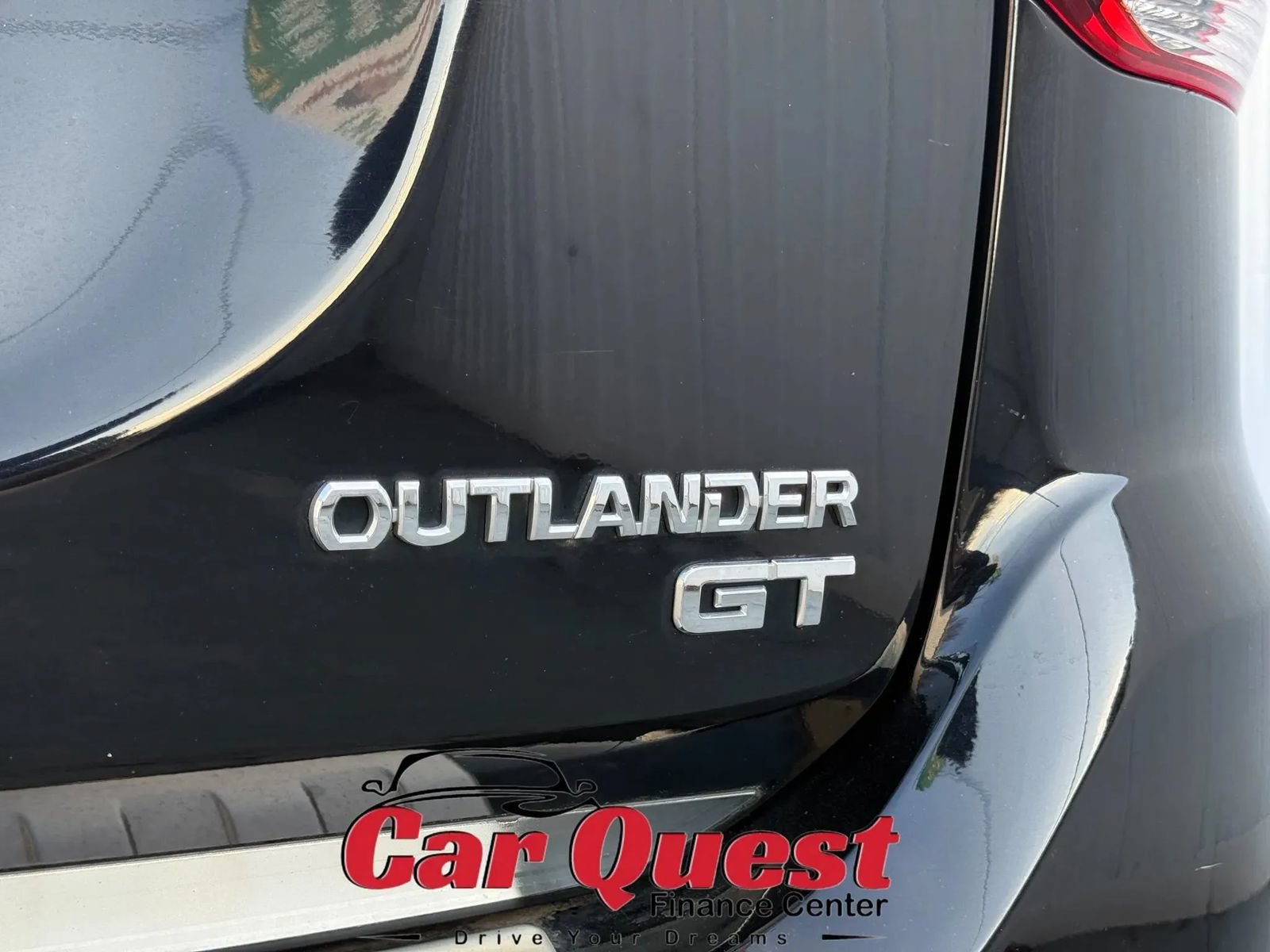 Used 2017 Mitsubishi Outlander GT AWD/4WD image 27