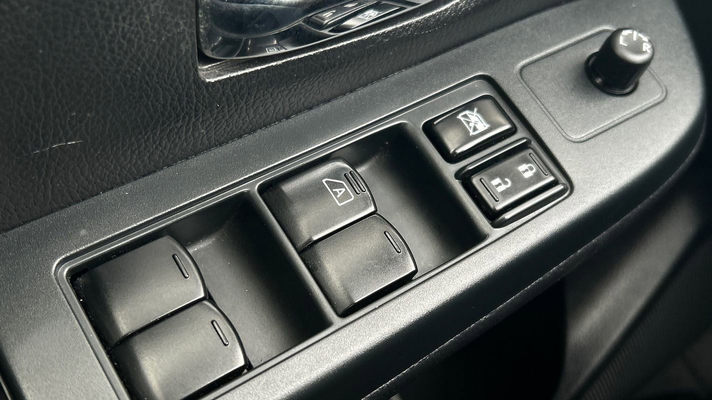 Used 2013 Subaru Impreza 2.0i Sport Premium image 29