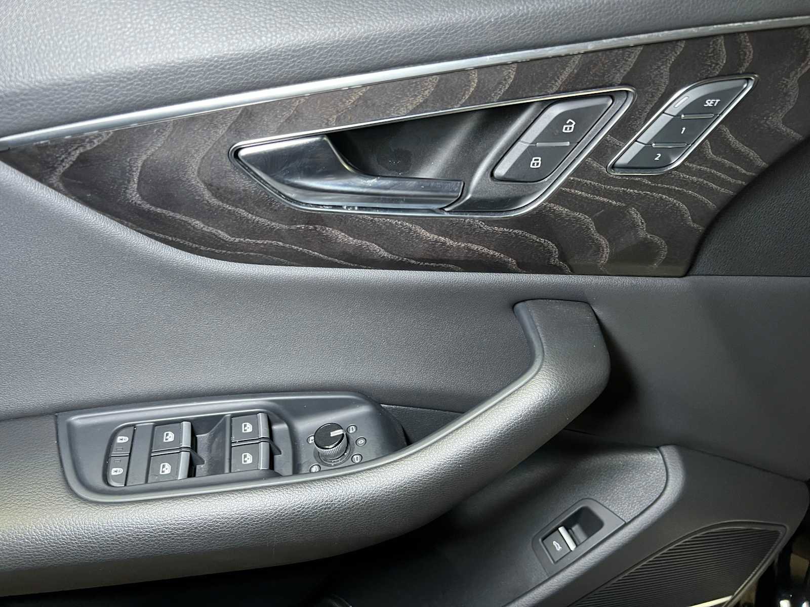 Used 2022 Audi Q8 Premium Plus w/ Premium Plus Package image 59