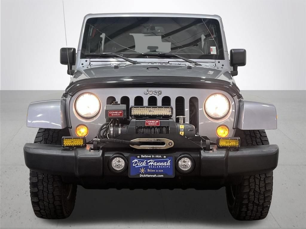 Used 2015 Jeep Wrangler Unlimited Rubicon w/ Connectivity Group AWD/4WD image 4