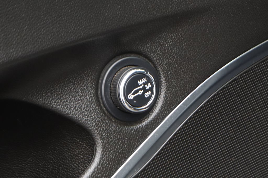 Used 2024 Buick Enclave Essence w/ Sport Touring Edition FWD image 20