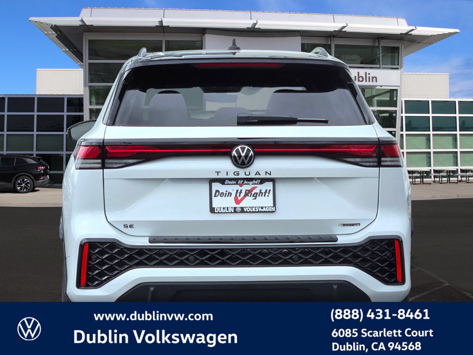 New 2026 Volkswagen Tiguan SE R-Line AWD/4WD image 5