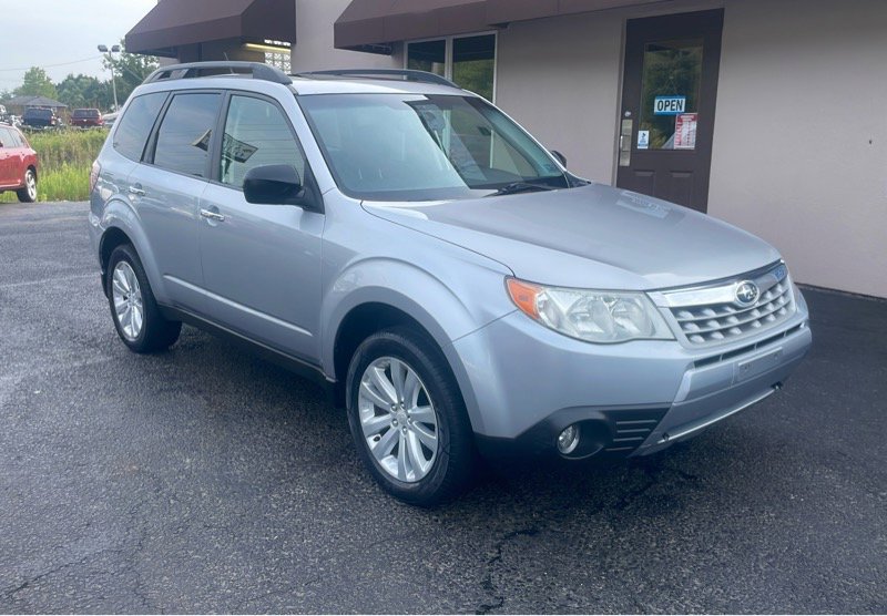 Used 2012 Subaru Forester 2.5X Limited image 4