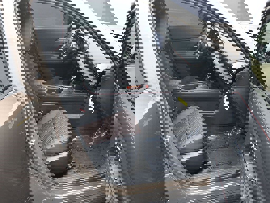 New 2026 Nissan Kicks SR image 26