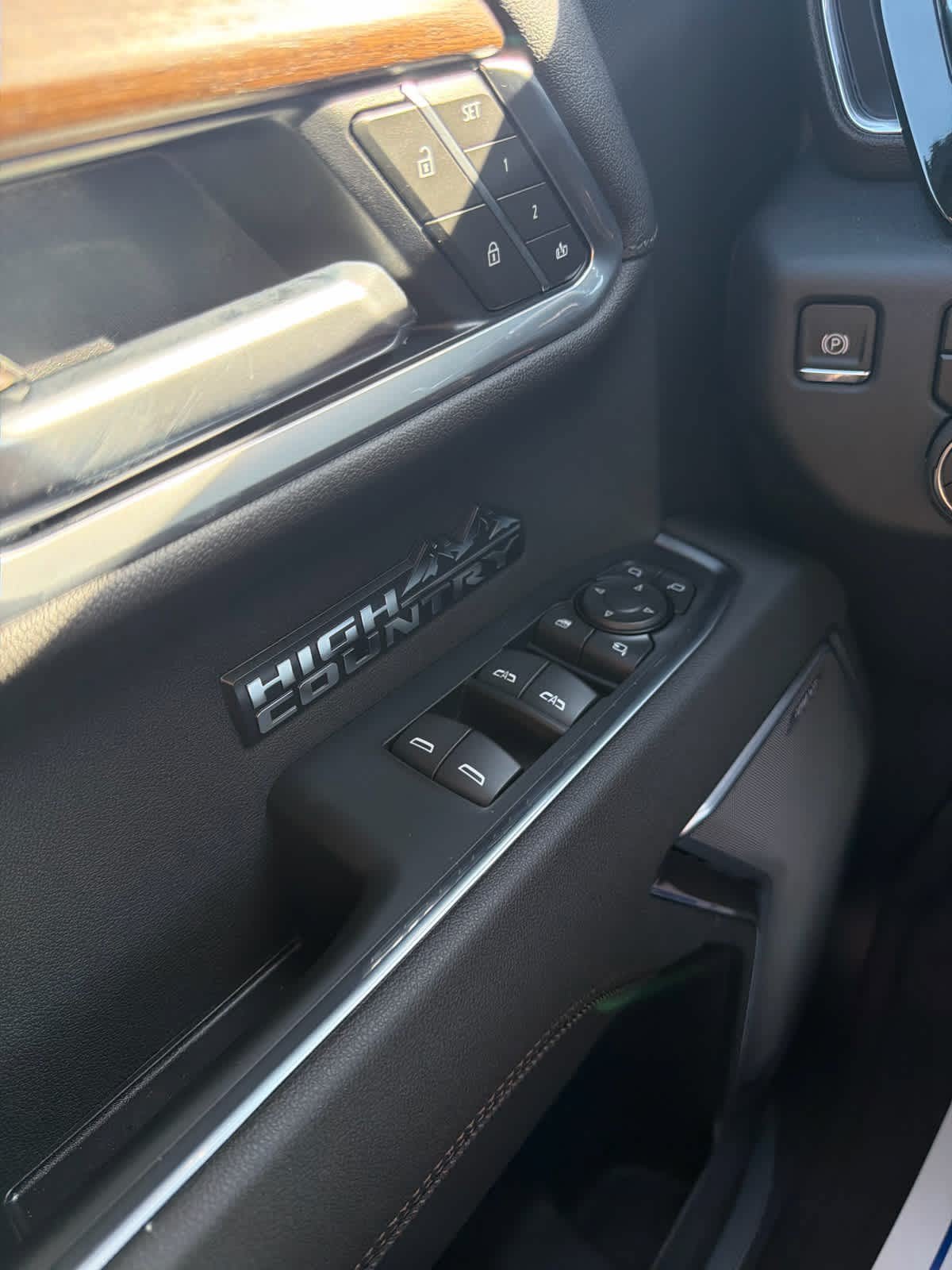 New 2026 Chevrolet Silverado 1500 High Country AWD/4WD image 18