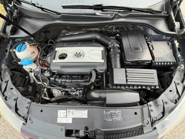 Used 2011 Volkswagen Golf 4-Door FWD image 28