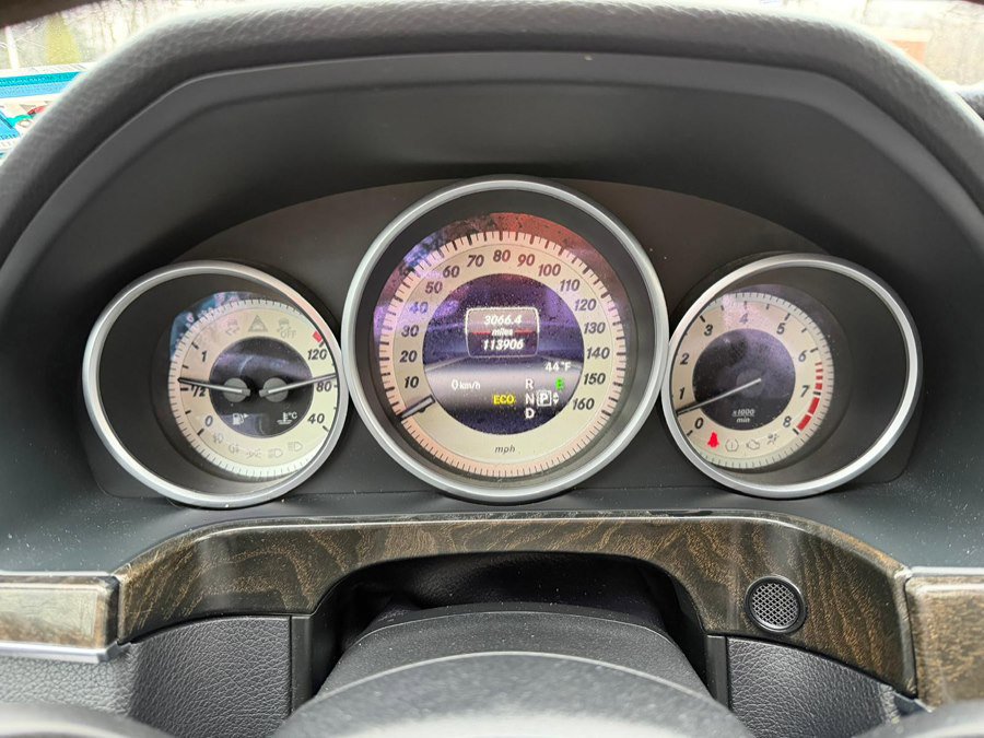 Used 2014 Mercedes-Benz E 350 4MATIC Sedan image 31