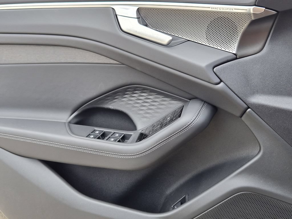 New 2026 Audi A6 Premium Plus AWD/4WD image 28