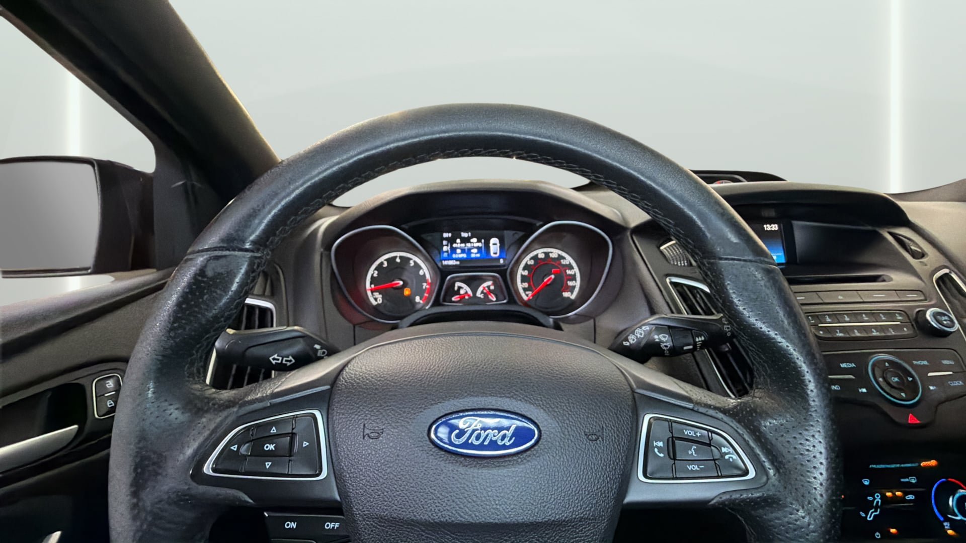 Used 2017 Ford Focus ST FWD image 28