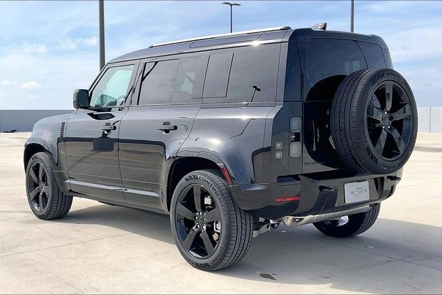 New 2026 Land Rover Defender 110 X-Dynamic SE image 3