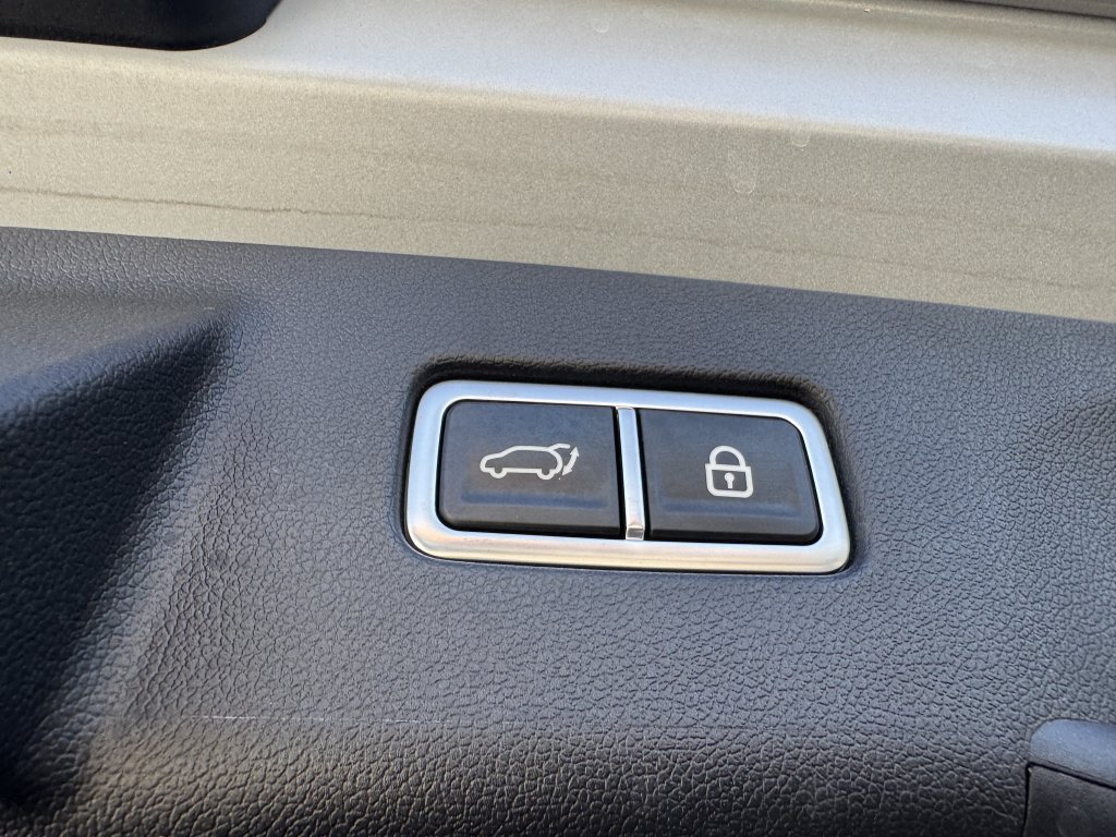 Used 2022 Kia Sorento EX w/ Panoramic Sunroof Package FWD image 37
