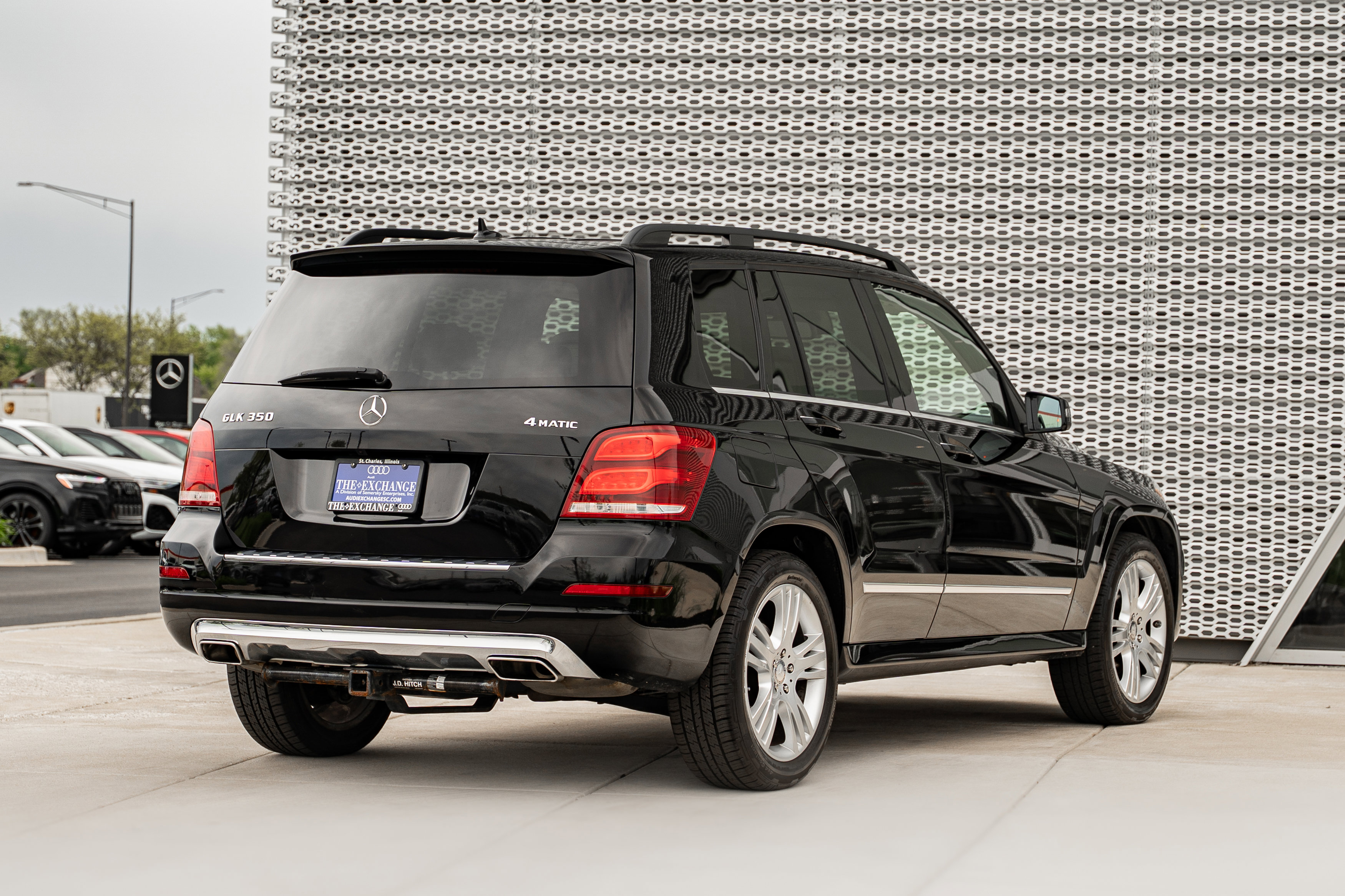 Used 2015 Mercedes-Benz GLK 350 4MATIC image 4