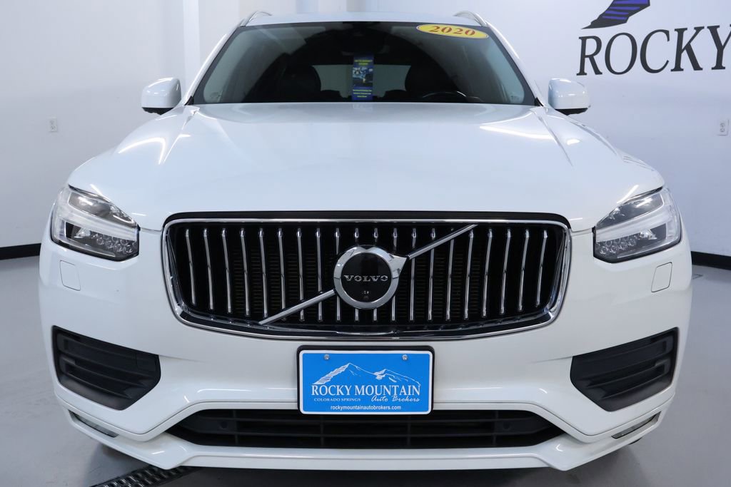 Used 2020 Volvo XC90 T6 Momentum image 2
