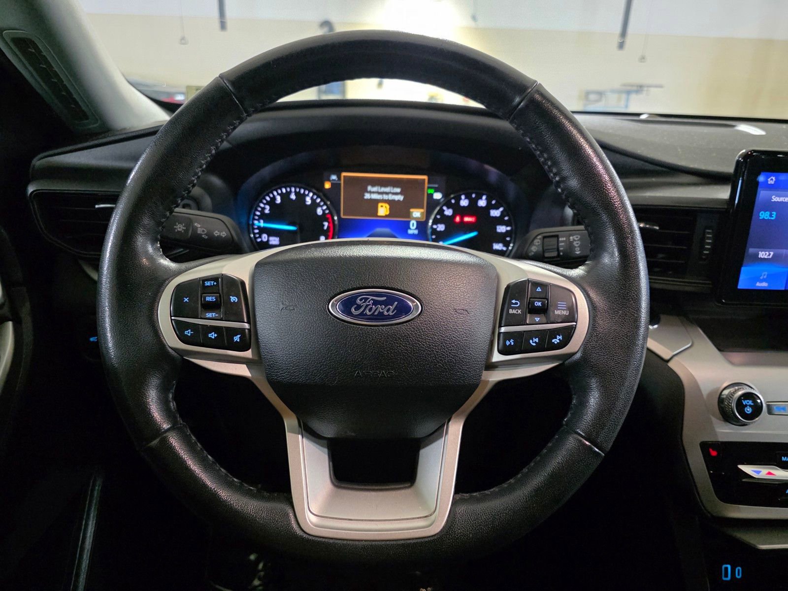 Used 2021 Ford Explorer XLT image 30