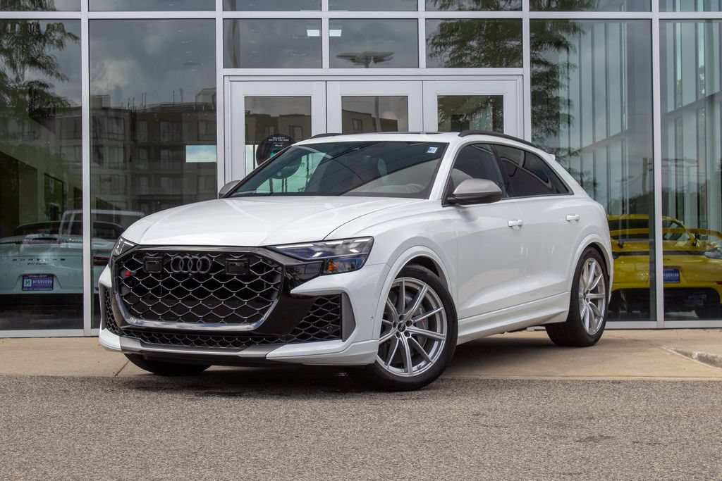 Used 2026 Audi RS Q8 performance AWD/4WD image 1