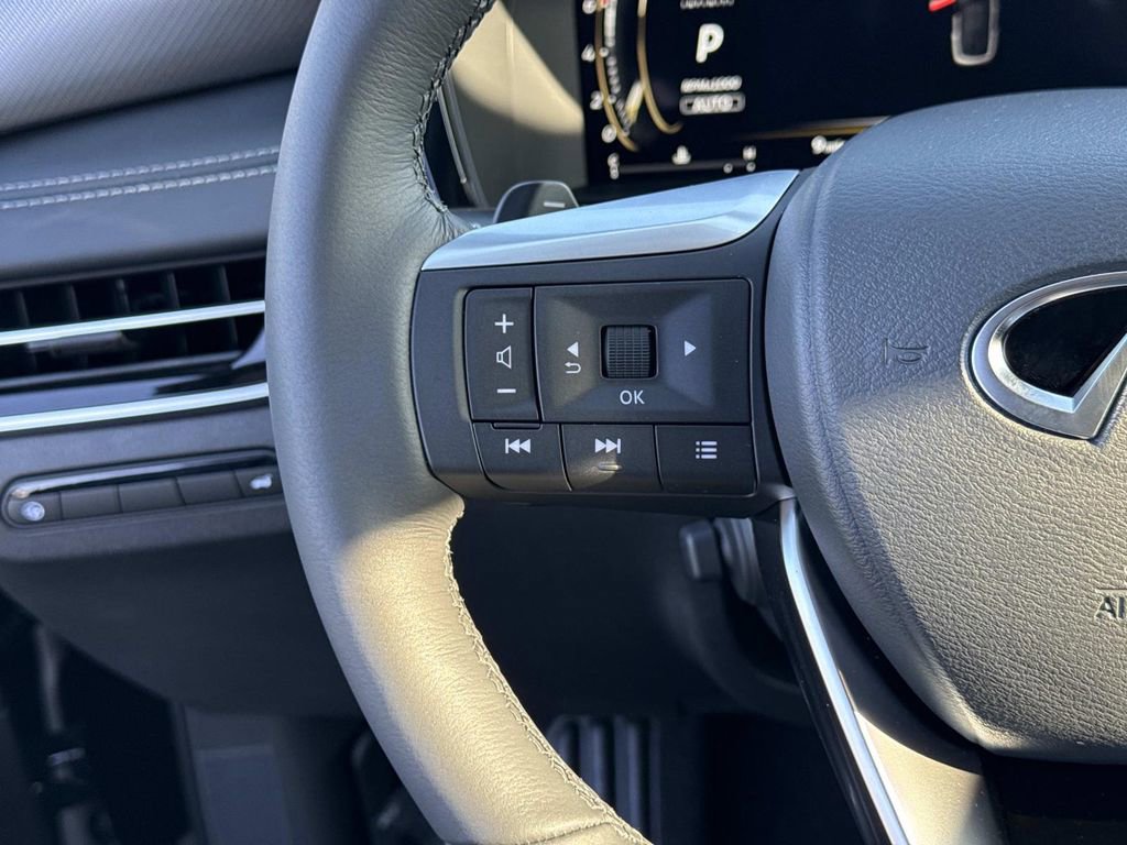 New 2026 INFINITI QX60 Luxe image 10