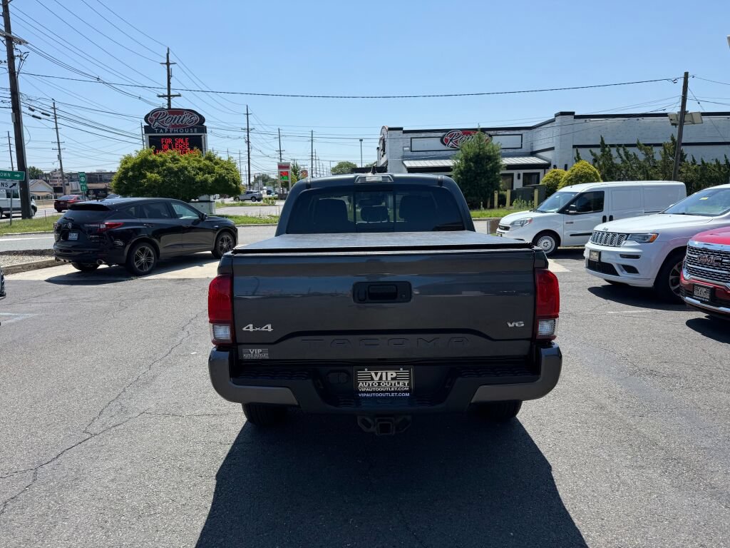 Used 2023 Toyota Tacoma SR5 w/ Technology Package AWD/4WD image 6