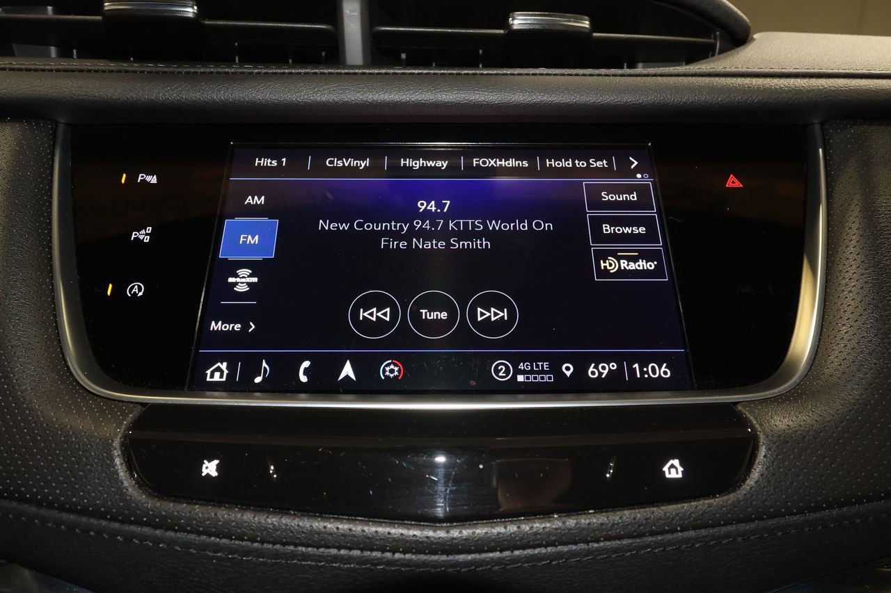Used 2025 Cadillac XT5 Premium Luxury w/ Technology Package AWD/4WD image 12