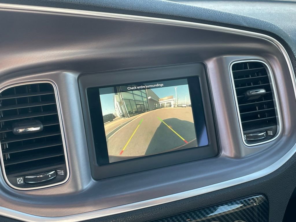 Used 2019 Dodge Charger SXT image 17