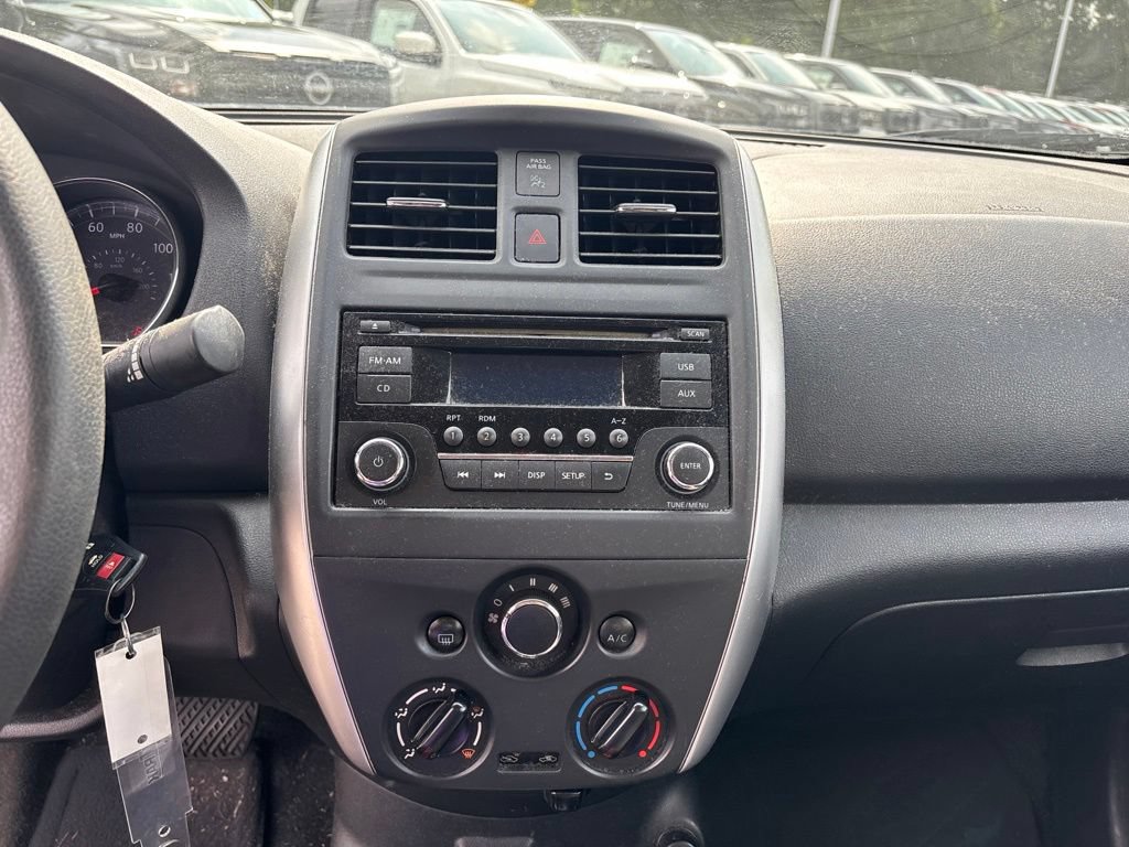 Used 2017 Nissan Versa SV w/ Fog Lights Package FWD image 11