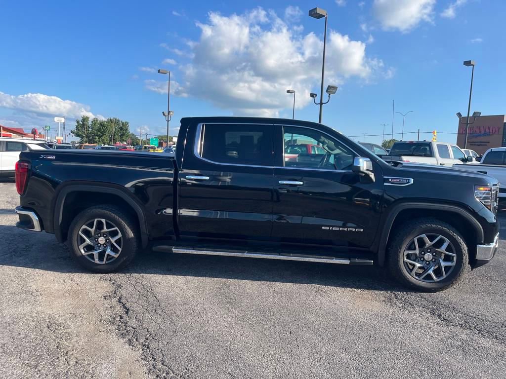 Used 2022 GMC Sierra 1500 SLT w/ SLT Premium Plus Package image 6