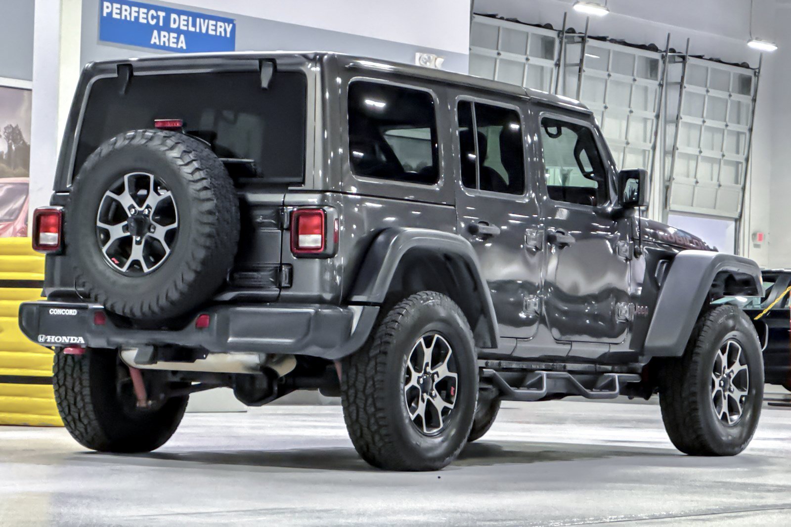 Used 2018 Jeep Wrangler Unlimited Rubicon AWD/4WD image 9