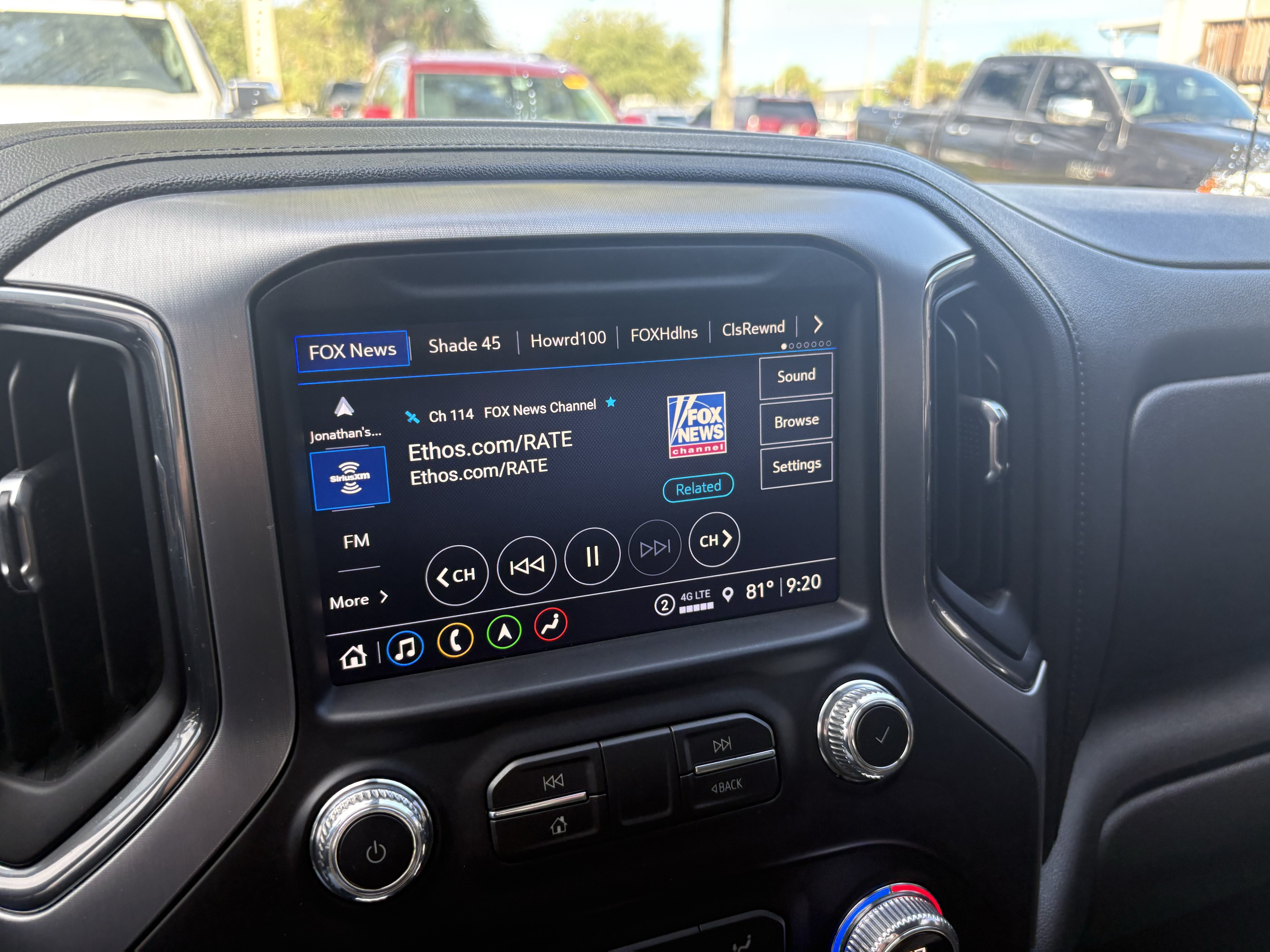 Used 2021 GMC Sierra 1500 SLT w/ Technology Package AWD/4WD image 12