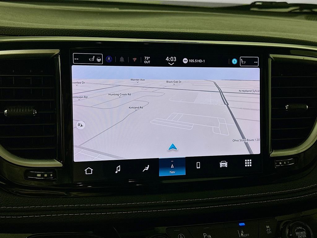 Certified 2024 Chrysler Pacifica Limited image 21