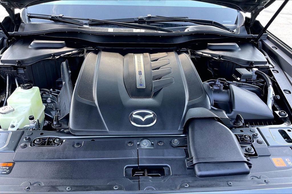Certified 2024 MAZDA CX-90 Plug-In Hybrid w/ Preferred AWD/4WD image 10