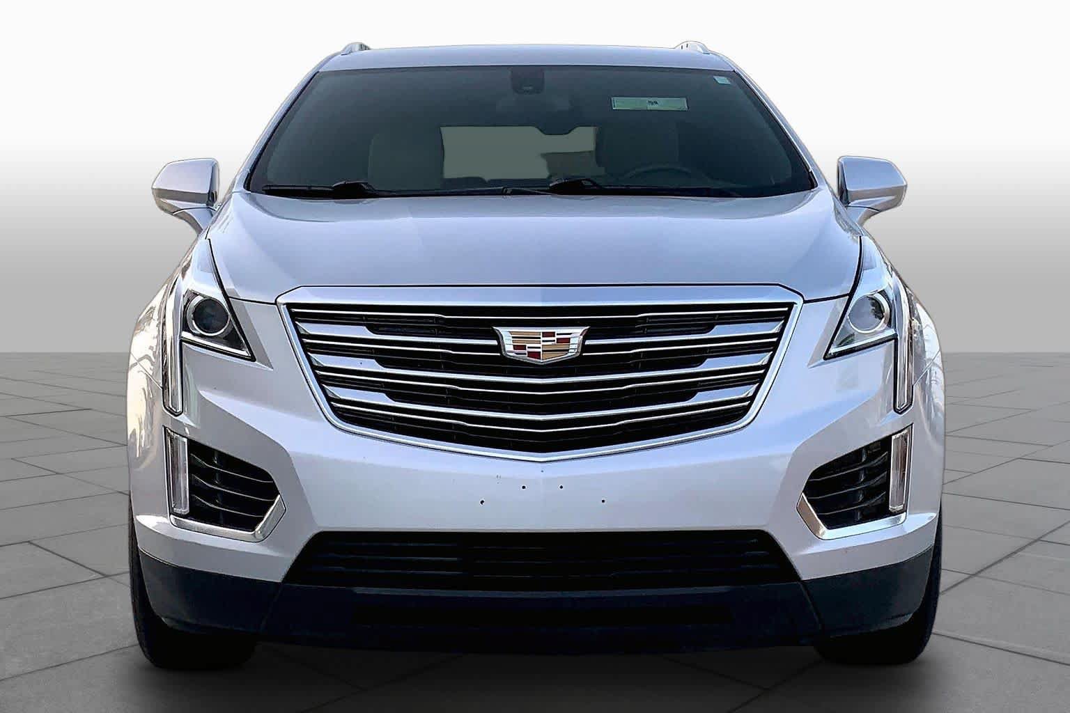 Used 2017 Cadillac XT5 FWD image 4