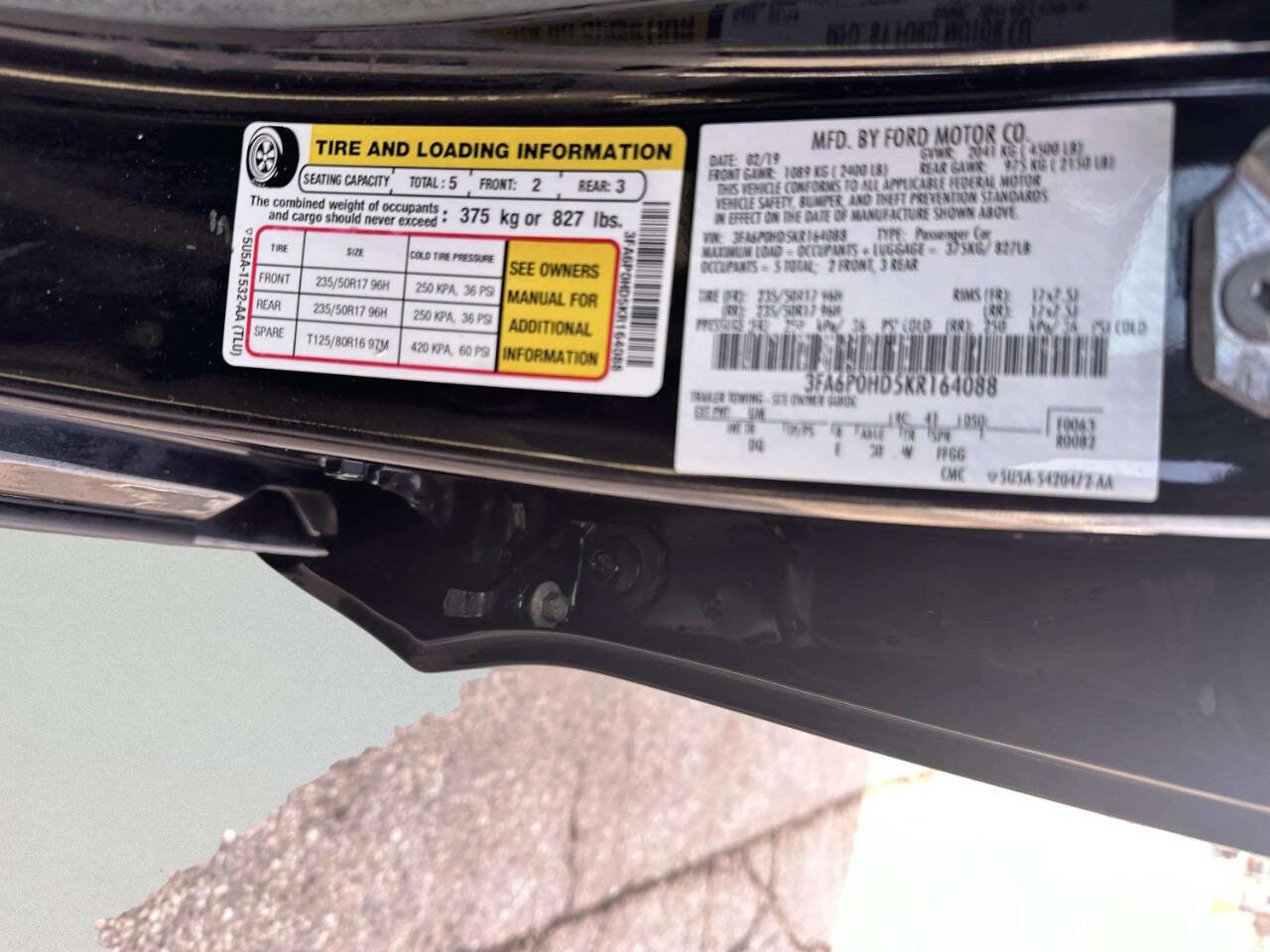 Used 2019 Ford Fusion SE image 27