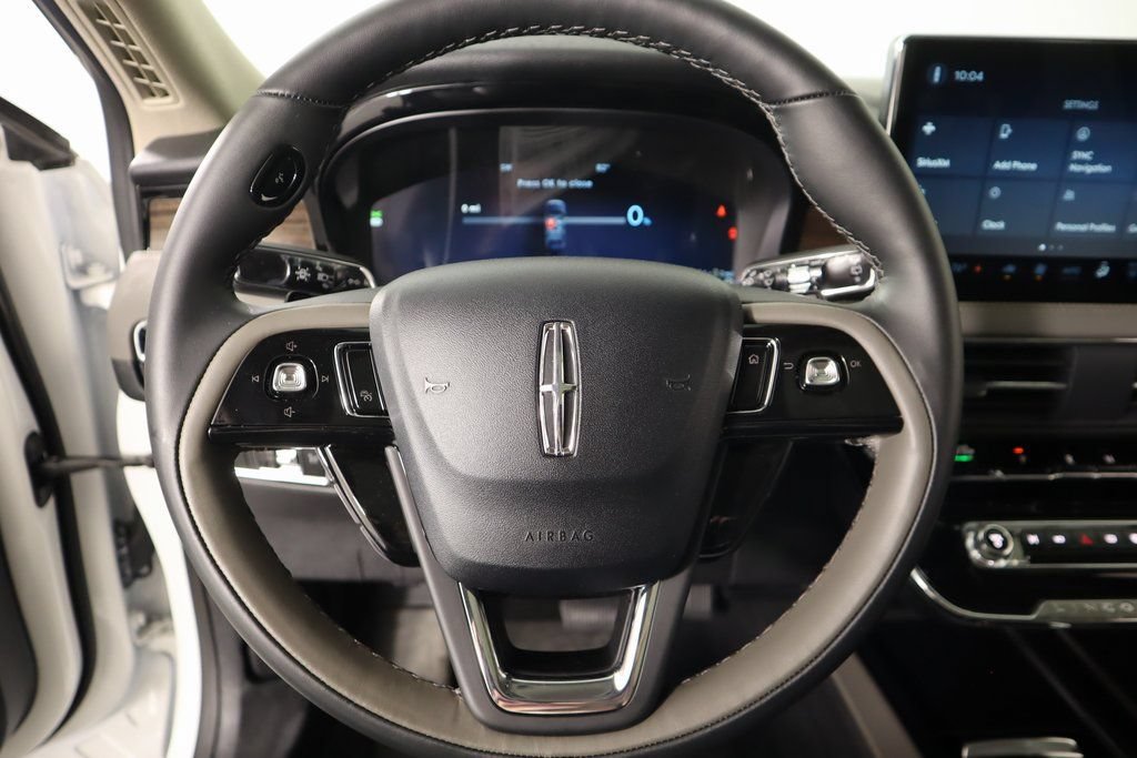 New 2025 Lincoln Corsair Grand Touring AWD/4WD image 3