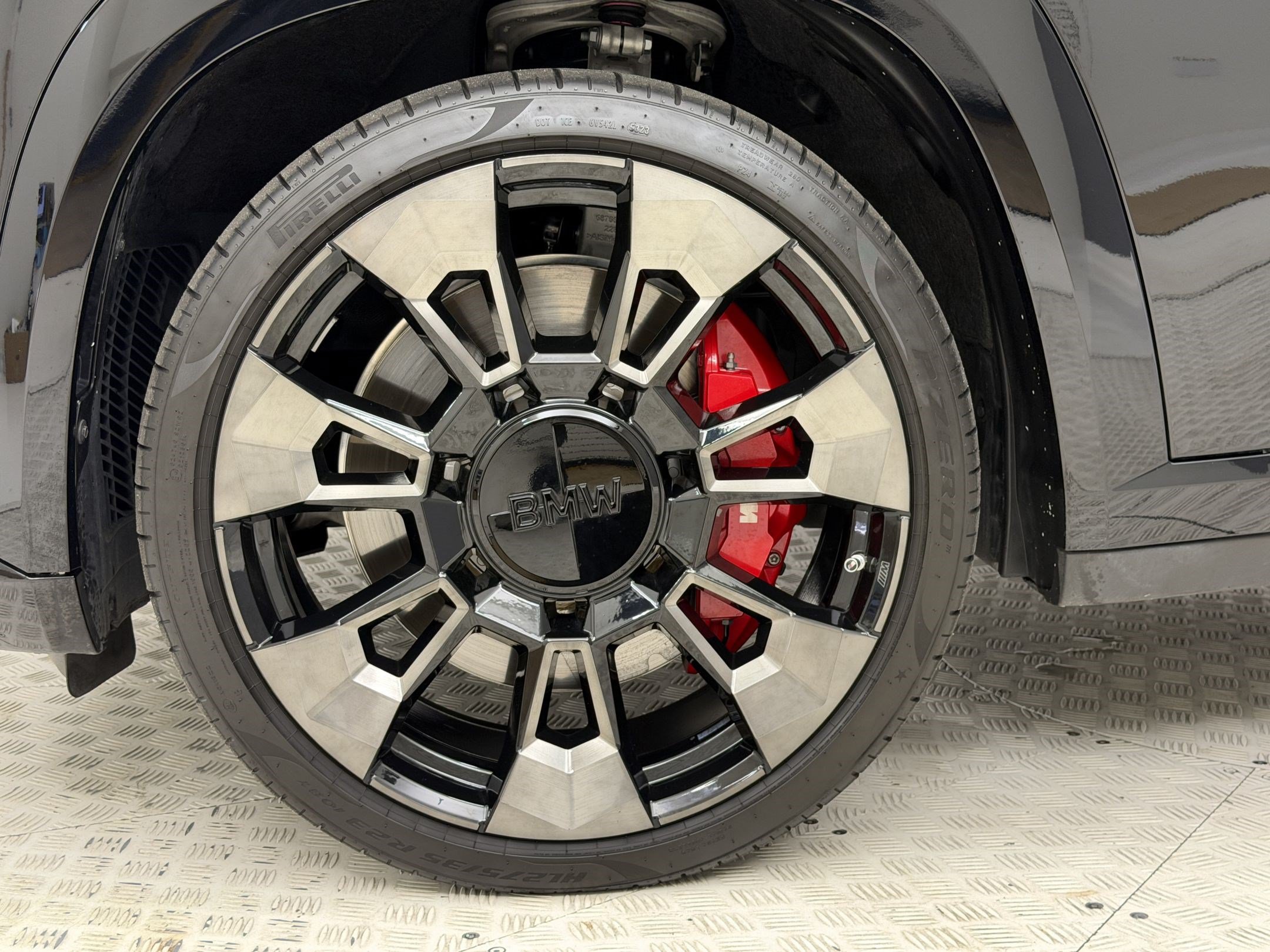 Certified 2023 BMW XM AWD/4WD image 13