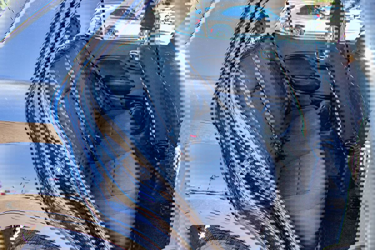 Used 2022 Hyundai Venue SE image 17