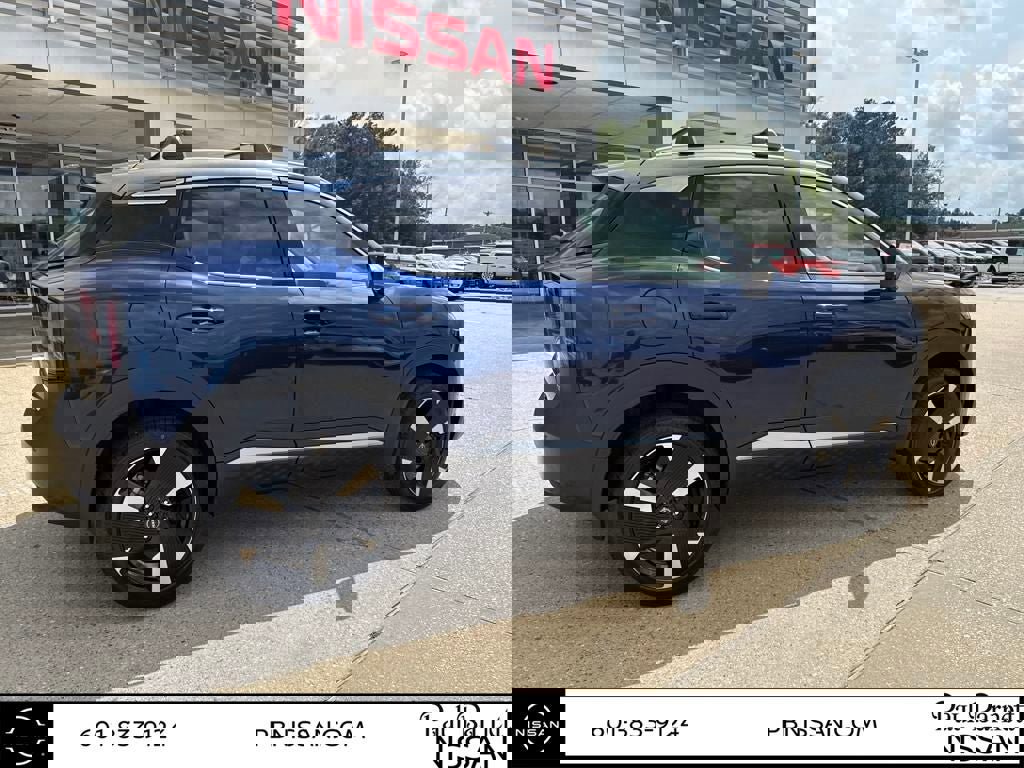 New 2025 Nissan Kicks SR image 8