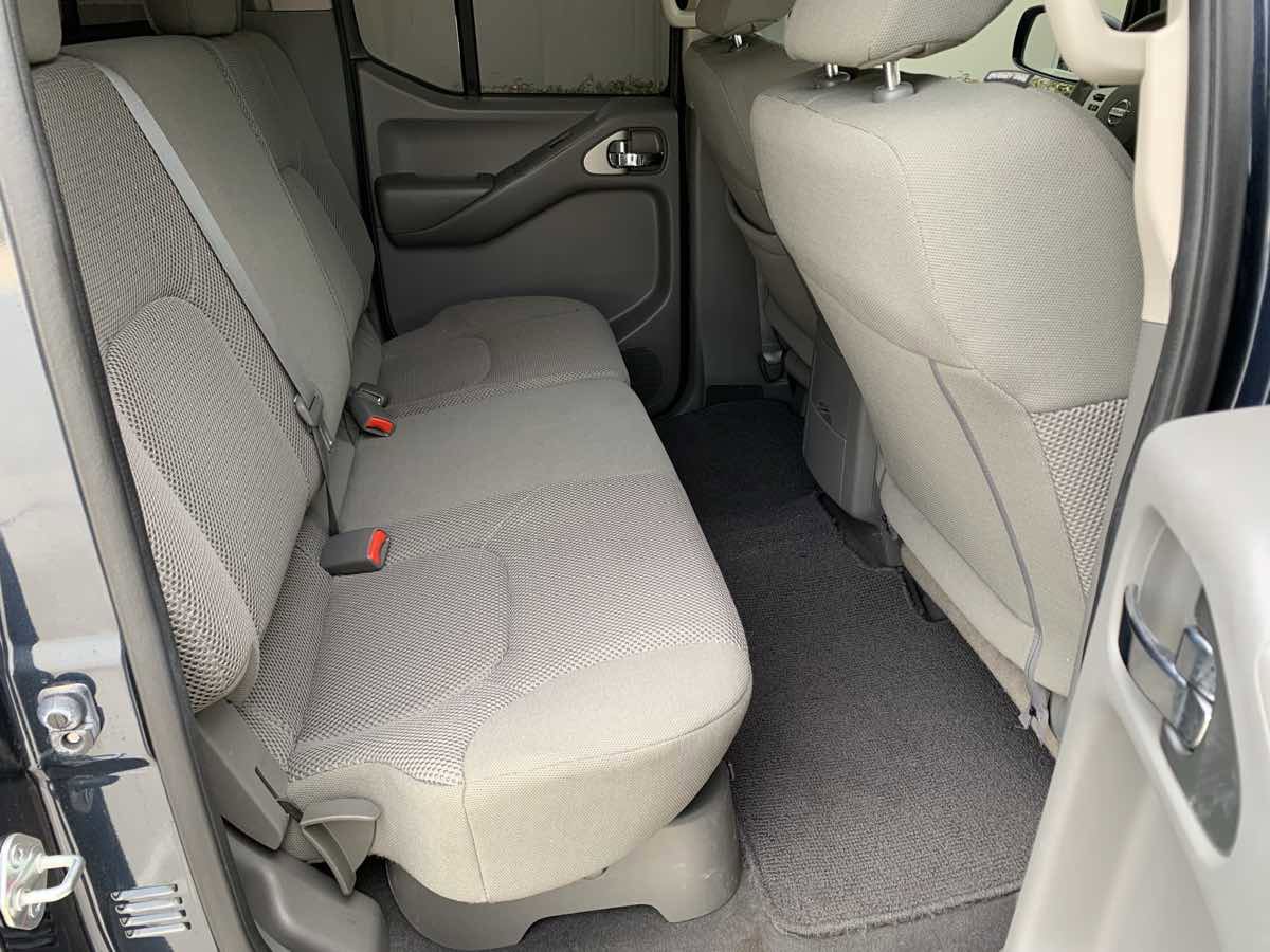 Used 2021 Nissan Frontier SV image 27