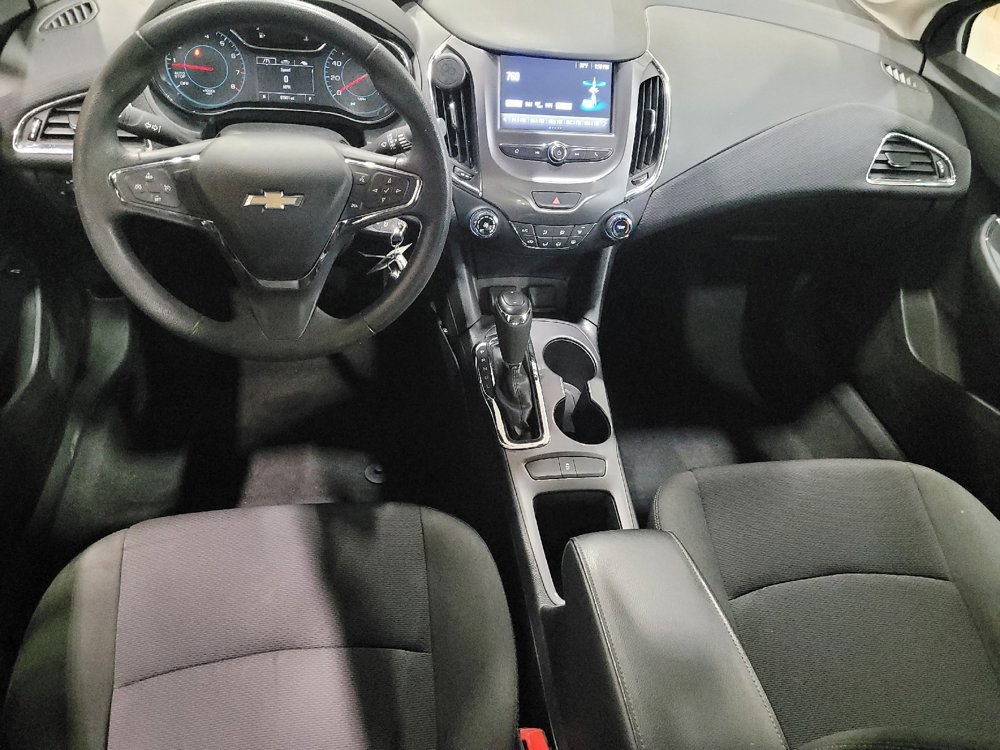 Used 2018 Chevrolet Cruze LT image 22