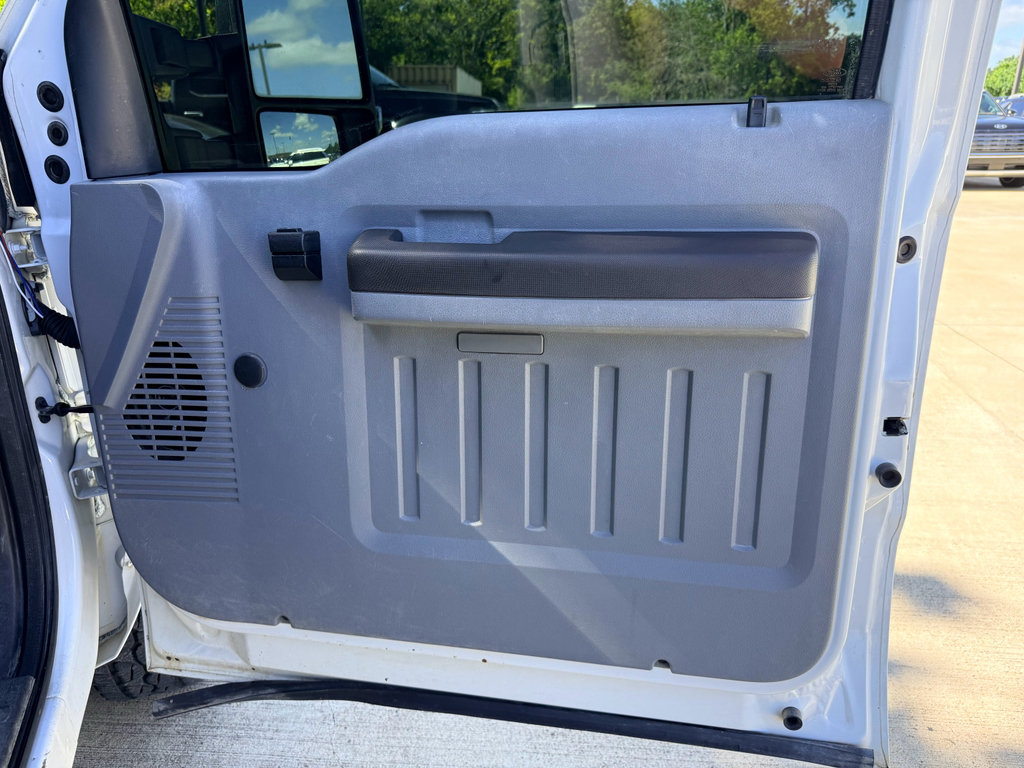 Used 2015 Ford F250 XL AWD/4WD image 17
