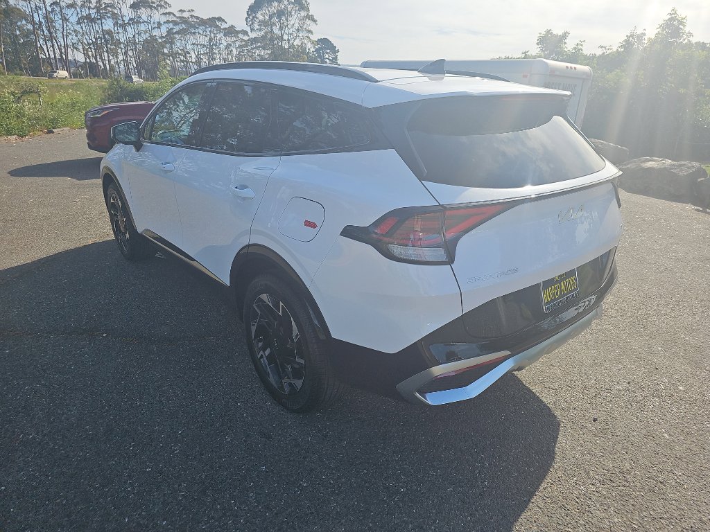 New 2025 Kia Sportage SX image 3