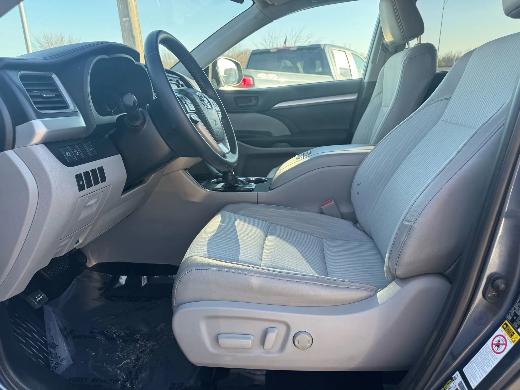 Used 2019 Toyota Highlander Plus image 14